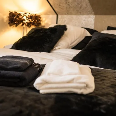 Les Du Paradis By Leslodgespa *